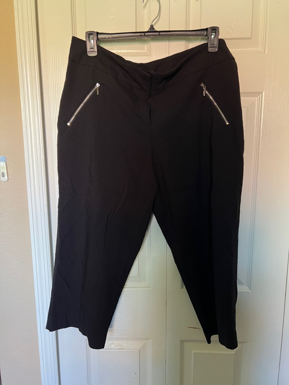 Black Women's Capri Pants with Zip Pocket Detail